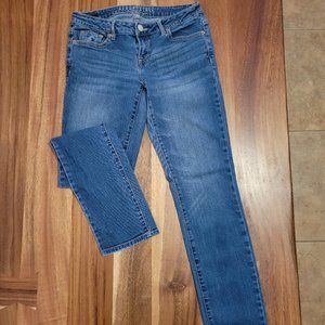 Aéropostale Skinny, Low Rise Straight Leg Jean 2R